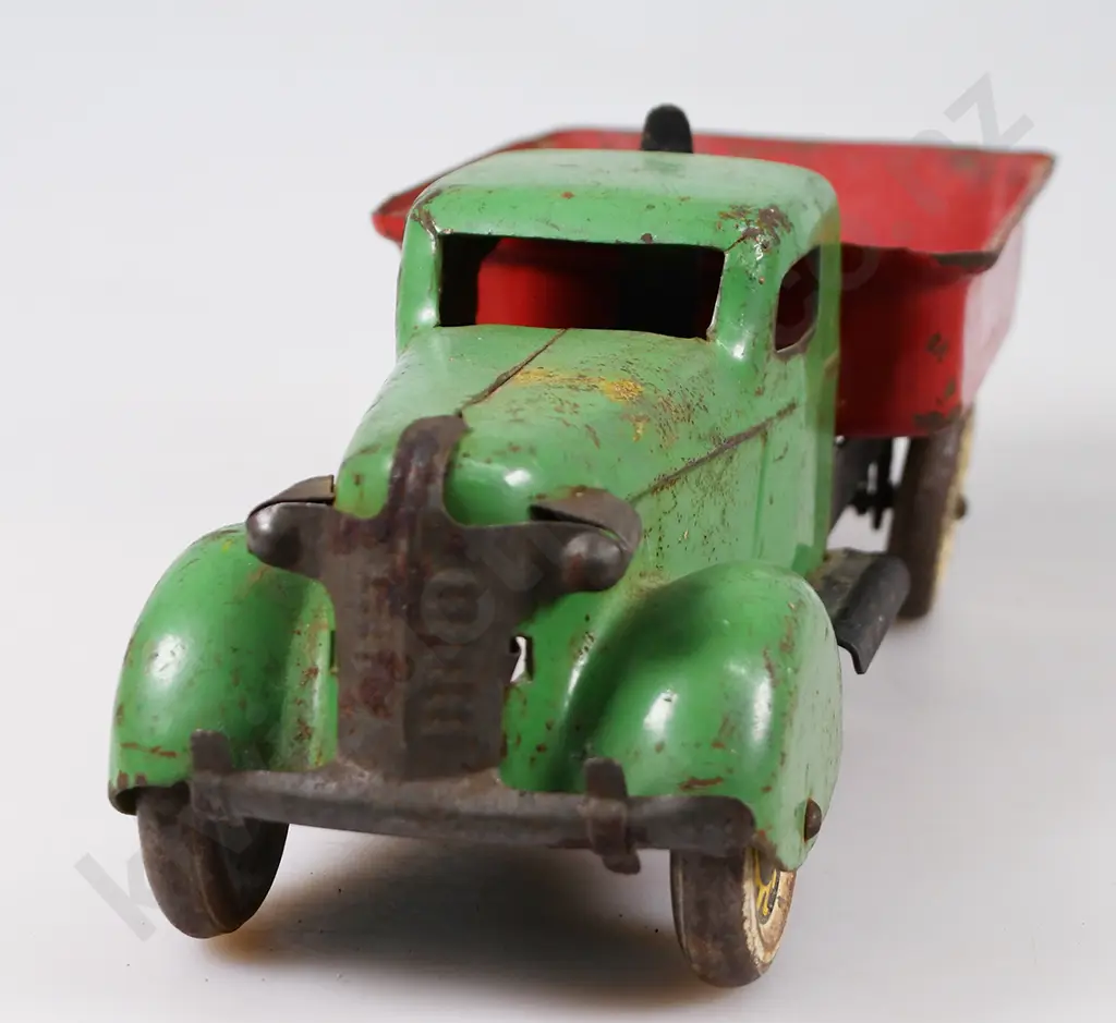 WYANDOTTE PRESSED STEEL DUMP TRUCK Image 1++