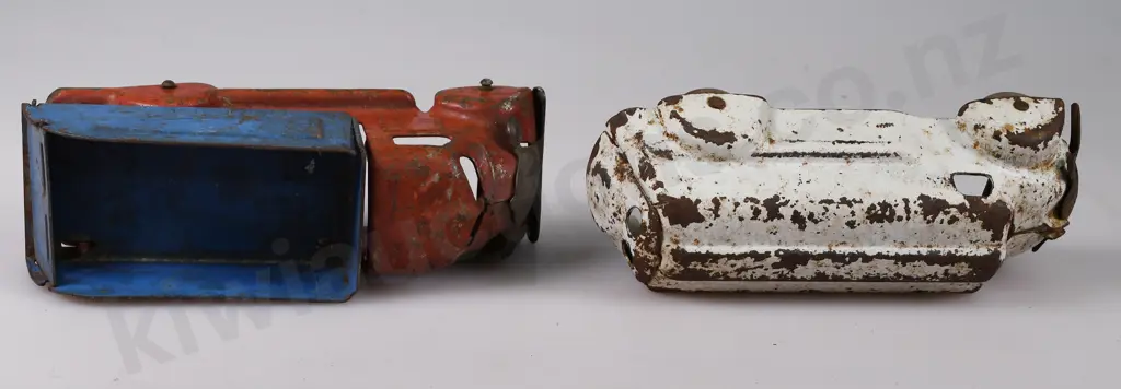 UNKNOWN PRESSED METAL TRUCKS Image 1++