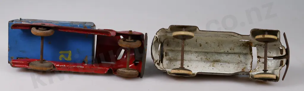 UNKNOWN PRESSED METAL TRUCKS Image 1++