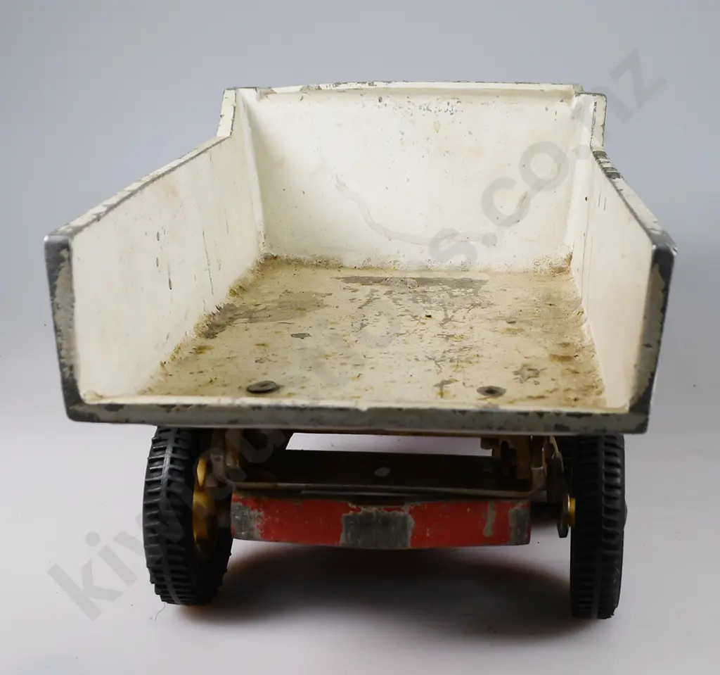 FUN HO GIANT TIP TRUCK Image 1++