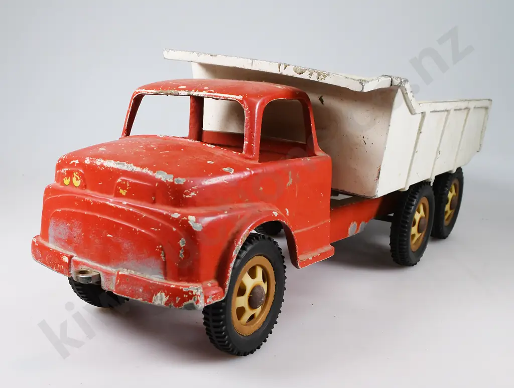 FUN HO GIANT TIP TRUCK Image 1++