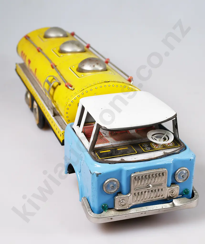 HINO TRUCK & 2 x OIL TANKERS Image 1++