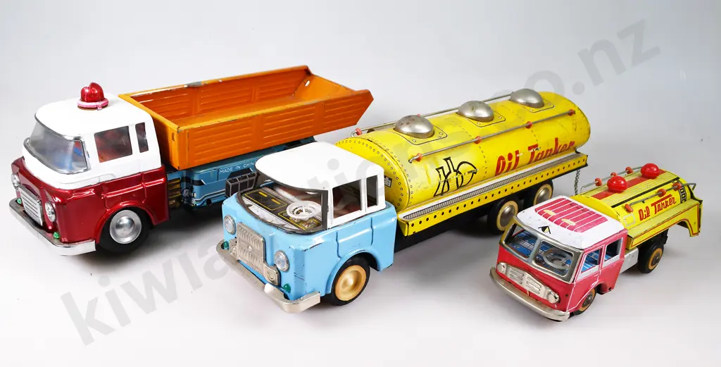 HINO TRUCK & 2 x OIL TANKERS Image 1++