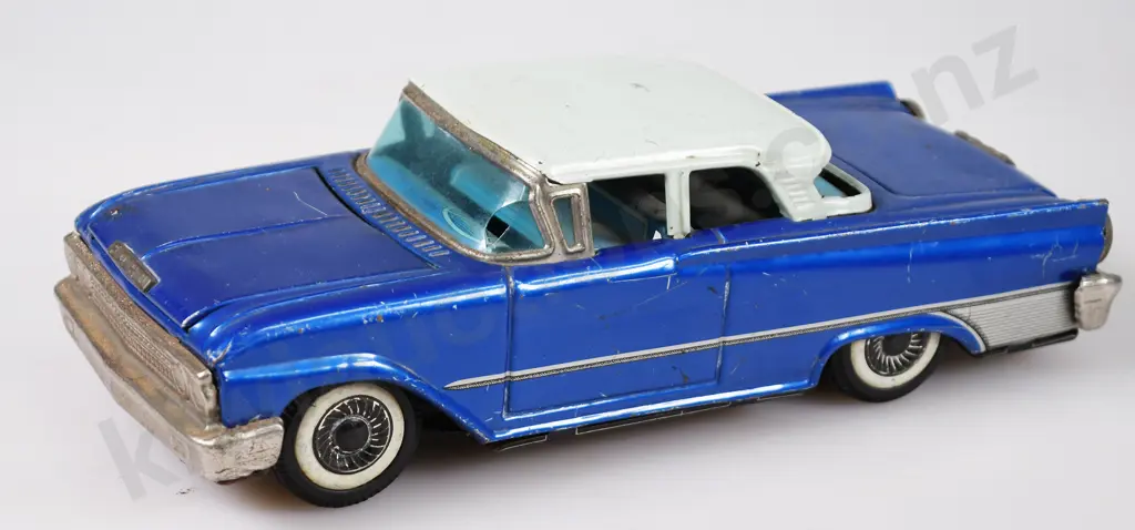 JAPANESE TIN PLATE TOYS x 5 Image 1++