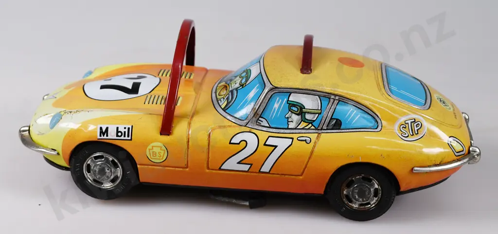 JAPANESE TIN PLATE TOYS x 5 Image 1++