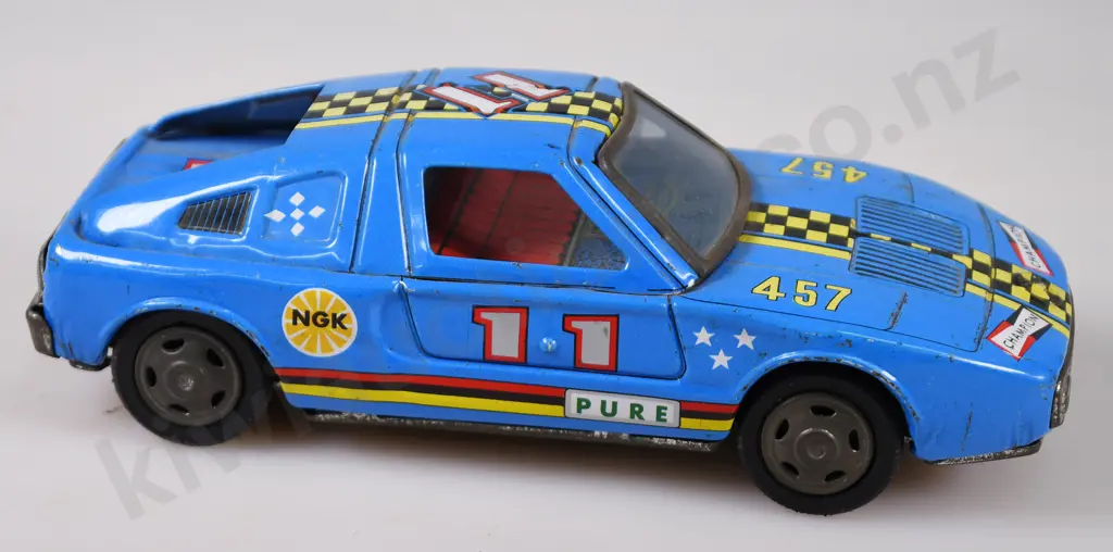 JAPANESE TIN PLATE TOYS x 5 Image 1++
