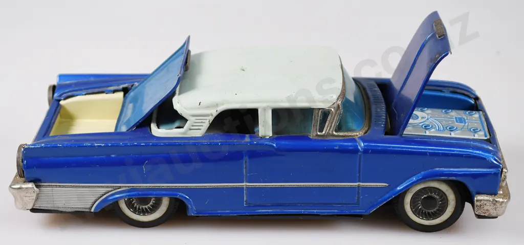 JAPANESE TIN PLATE TOYS x 5 Image 1++