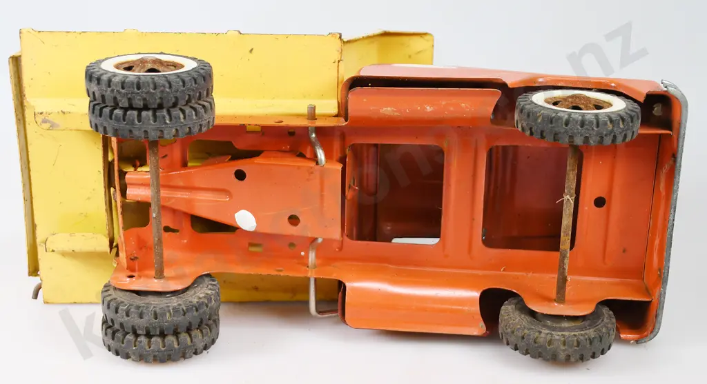 TONKA TIP TRUCK Image 1++