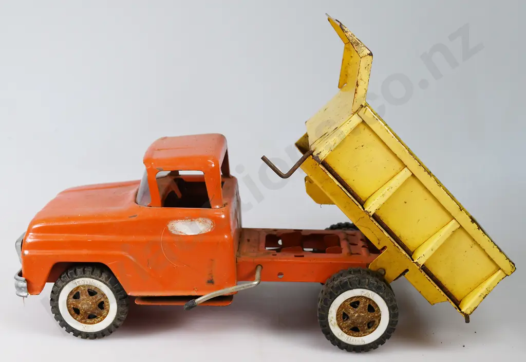 TONKA TIP TRUCK Image 1++