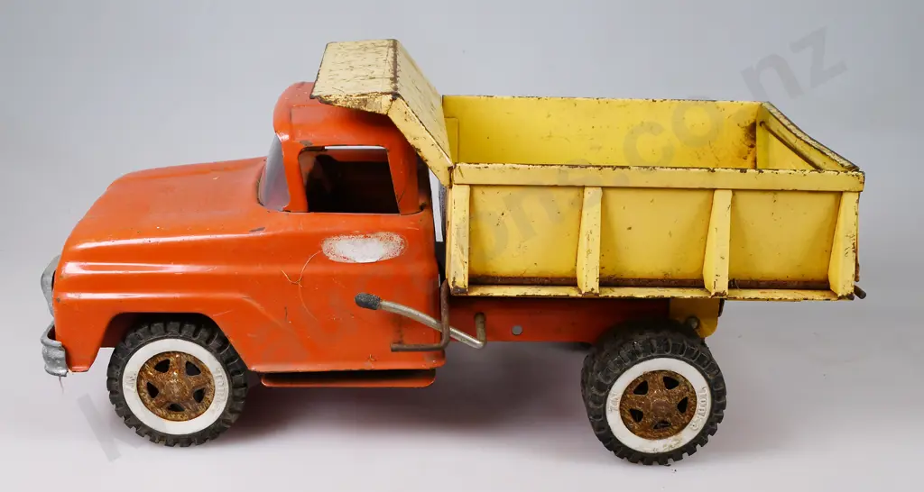 TONKA TIP TRUCK Image 1++