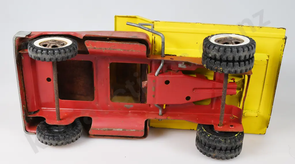 TONKA TIP TRUCK Image 1++