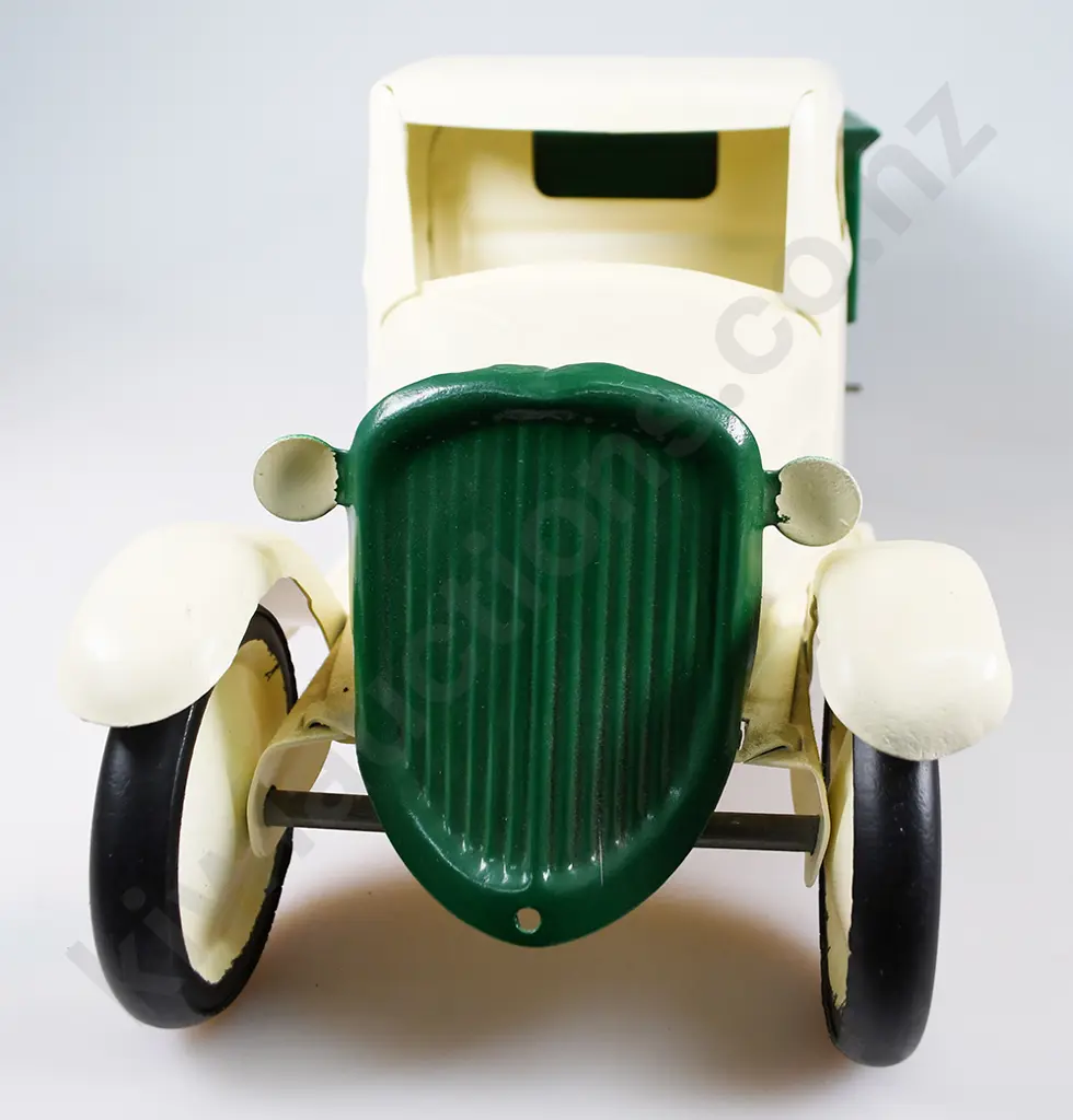 UNKNOWN PRESSED STEEL VINTAGE TIP TRUCK Image 1++