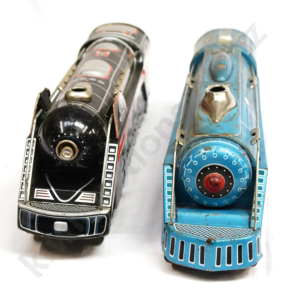 PRESSED TIN TOY TRAINS Image 1++