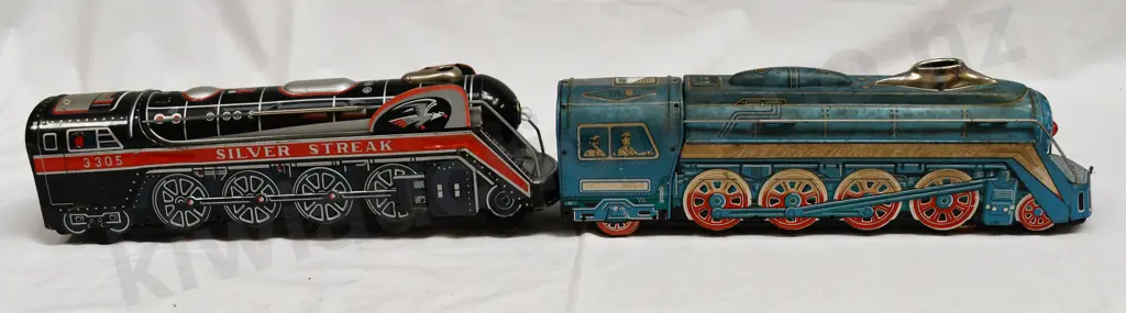 PRESSED TIN TOY TRAINS Image 1++