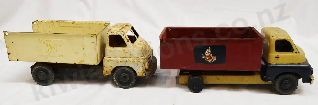 WYN/LINCOLN PRESSED STEEL TRUCKS Image 1++