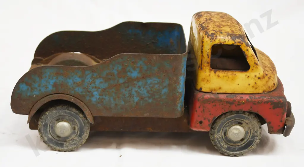 WYN/LINCOLN PRESSED STEEL TRUCKS Image 1++