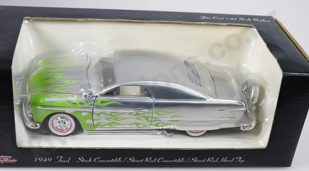DIECAST FORD MODEL CARS BOXED Image 1++