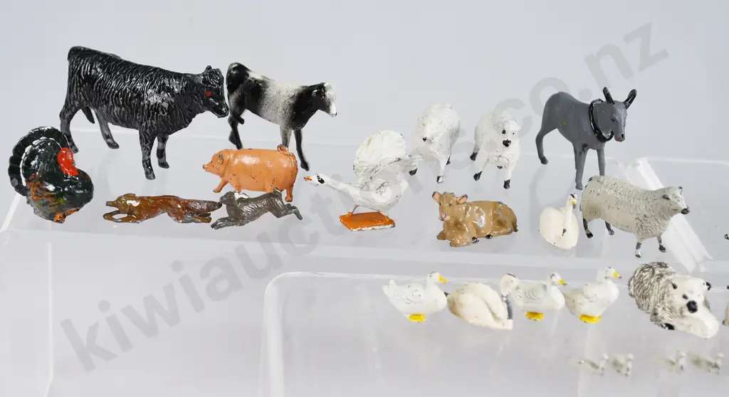BRITAINS LEAD TOYS Image 1++