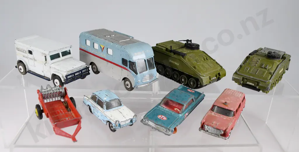 DINKY TOYS - FOR RESTORATION Image 1++