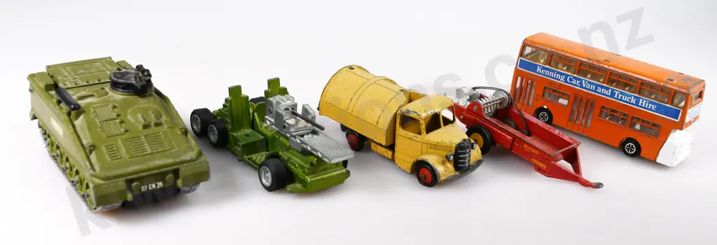 ASSORTED DINKY TOYS Image 1++