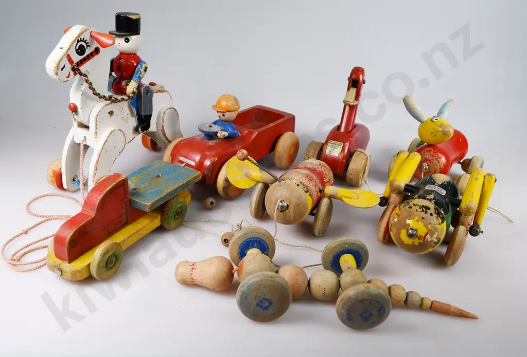 WOODEN TOYS x 8 Image 1++