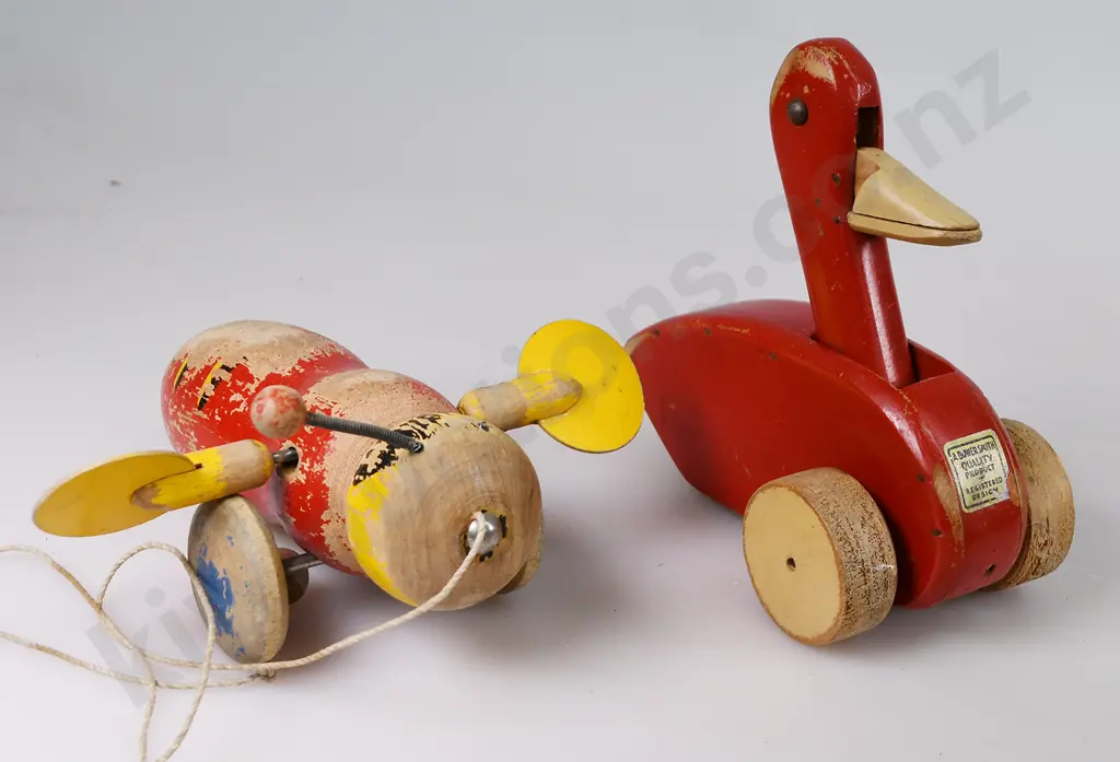 WOODEN TOYS x 8 Image 1++