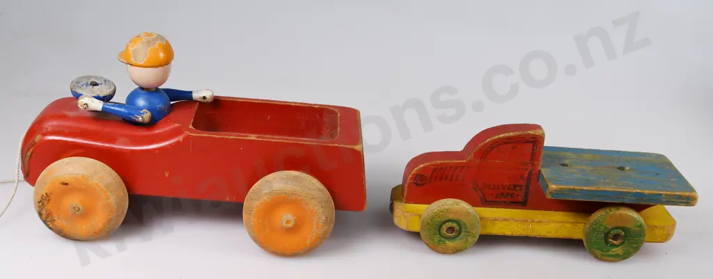 WOODEN TOYS x 8 Image 1++