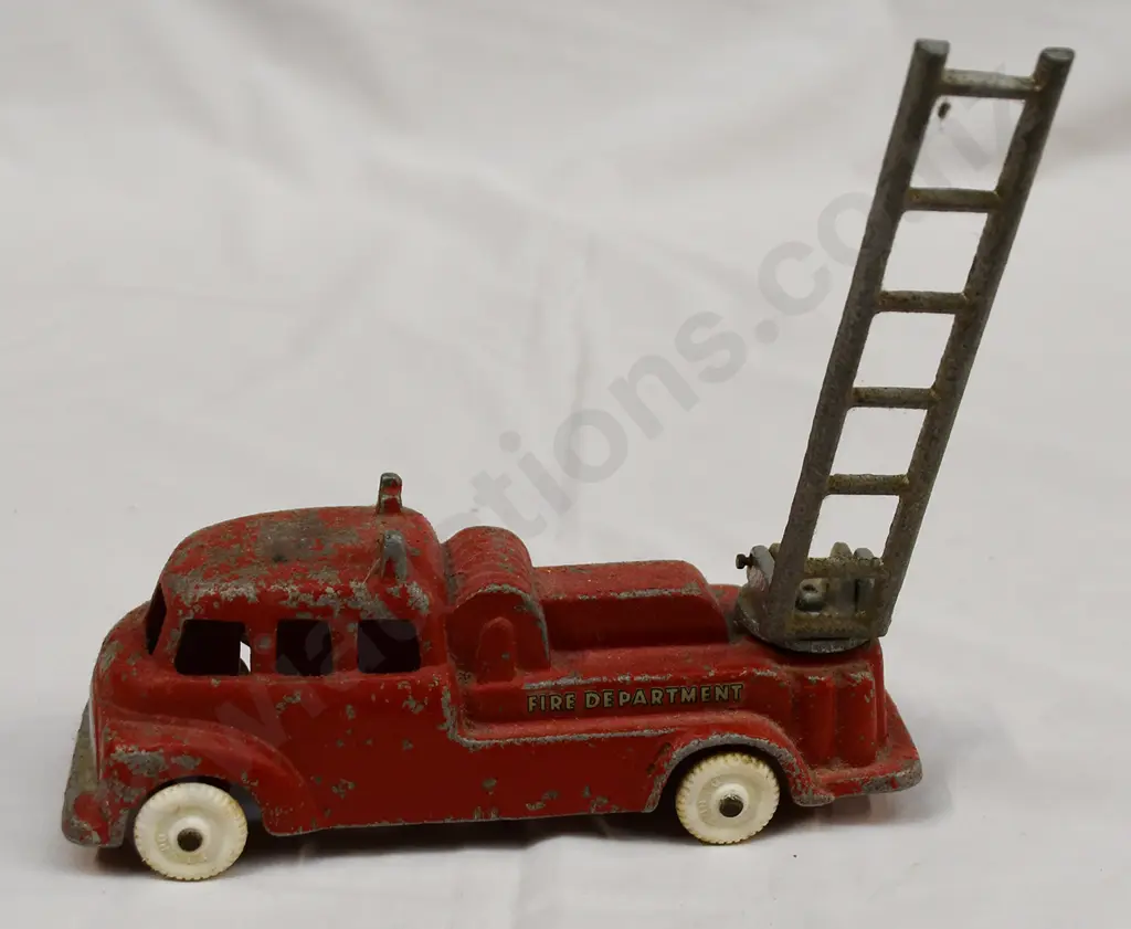 FUN HO FIRE ENGINE 518 Image 1++