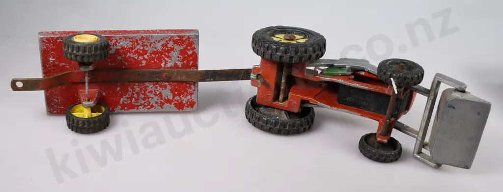 FUN HO TRACTORS & TRAILERS Image 1++