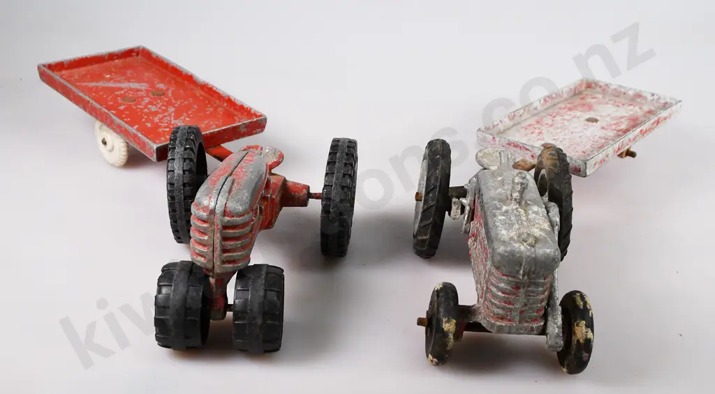 MACKENZIE & BANNISTER , FUN HO TRACTORS & TRAILERS Image 1++