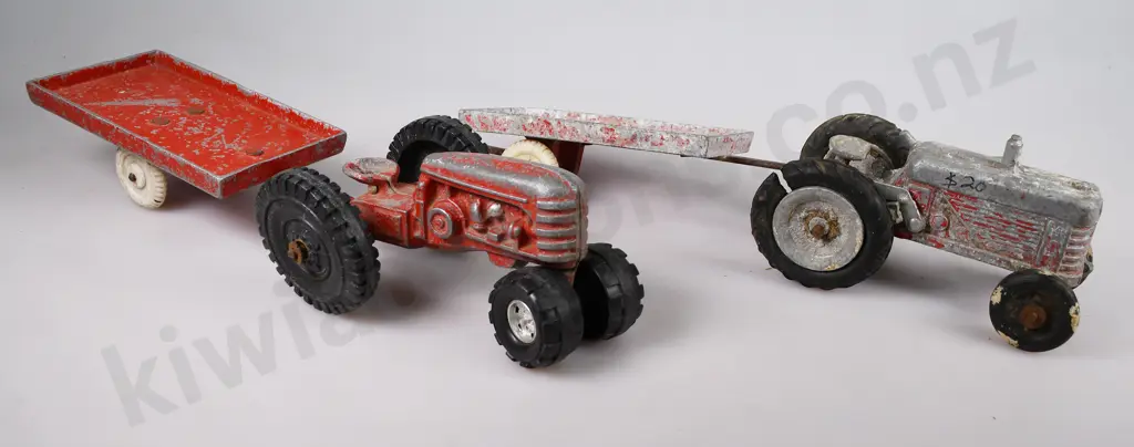 MACKENZIE & BANNISTER , FUN HO TRACTORS & TRAILERS Image 1++