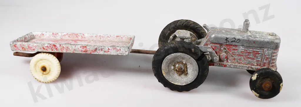MACKENZIE & BANNISTER , FUN HO TRACTORS & TRAILERS Image 1++