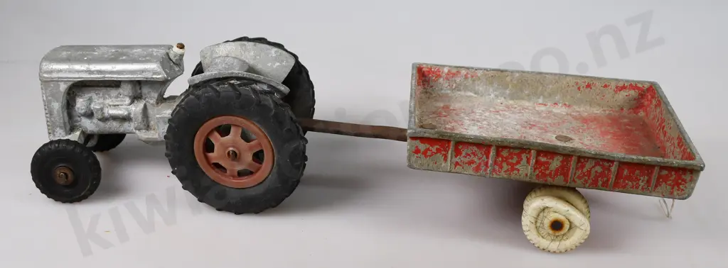 FUN HO TRACTORS AND TRAILERS Image 1++