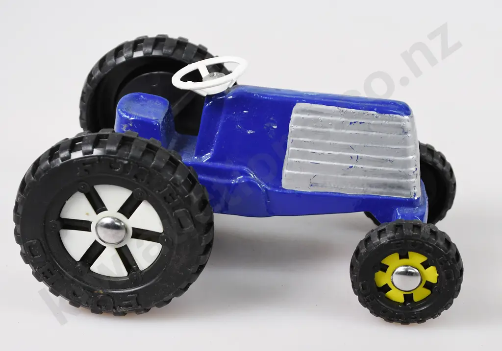 FUN HO TRACTORS AND TRAILERS Image 1++