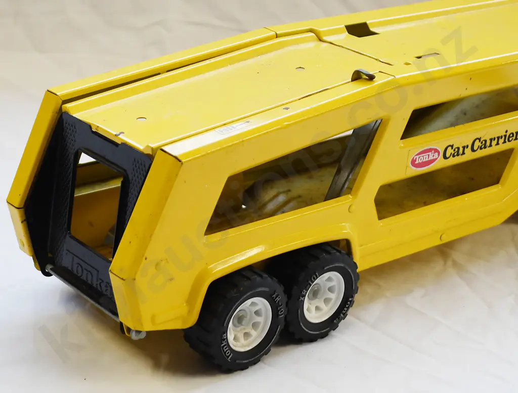TONKA PRESSED STEEL CAR CARRIER Image 1++