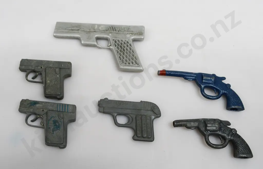 TOY GUNS TINK-E (NZ) & OTHERS Image 1++