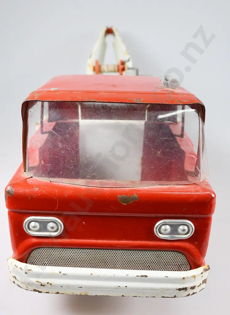WAIHI TOOL COMPANY PRESSED STEEL TRUCK Image 1++