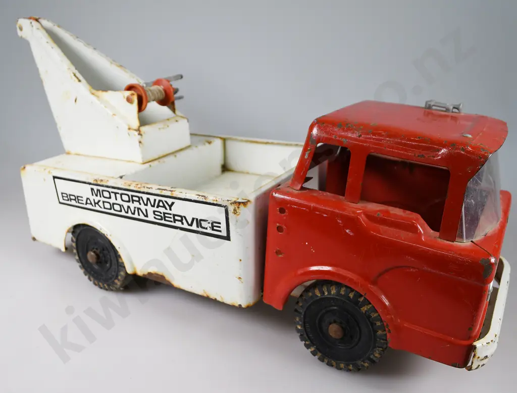 WAIHI TOOL COMPANY PRESSED STEEL TRUCK Image 1++