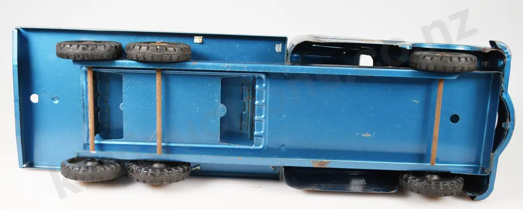 STRUCTO PRESSED TIN TRUCK Image 1++