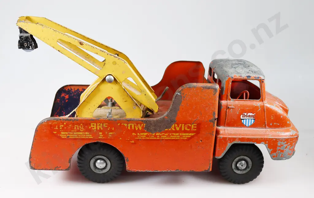 TRI-ANG PRESSED TIN CRANE TRUCK Image 1++