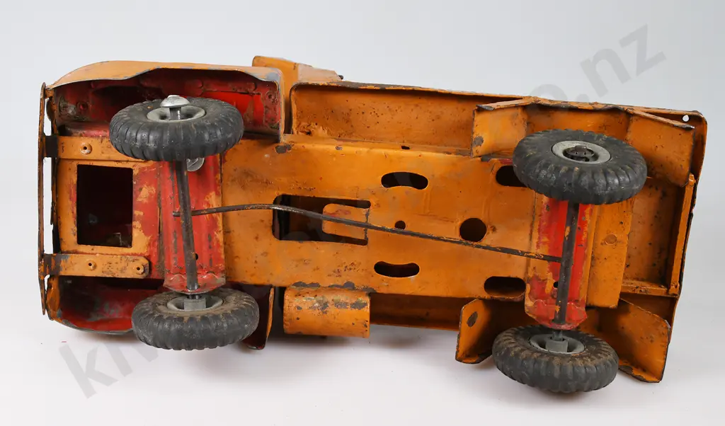 TRIANG ALLOY FLAT DECK TRUCK Image 1++