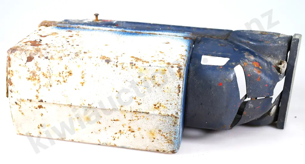 PRESSED TIN TOY TRUCK POSSIBLY BOOMAROO Image 1++