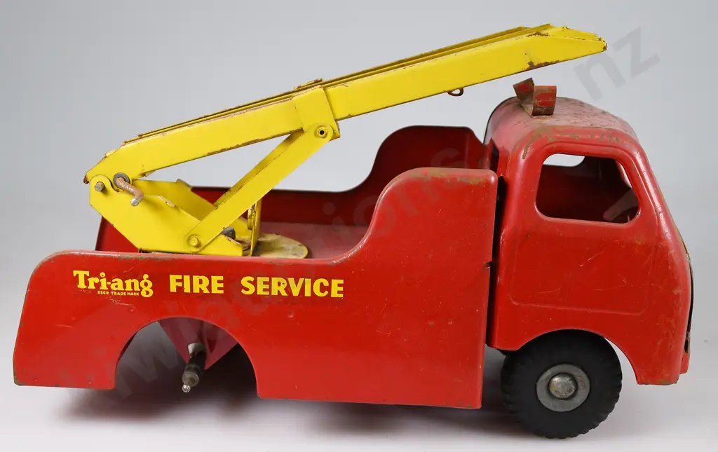 TRIANG DIESEL FIRE ENGINE Image 1++