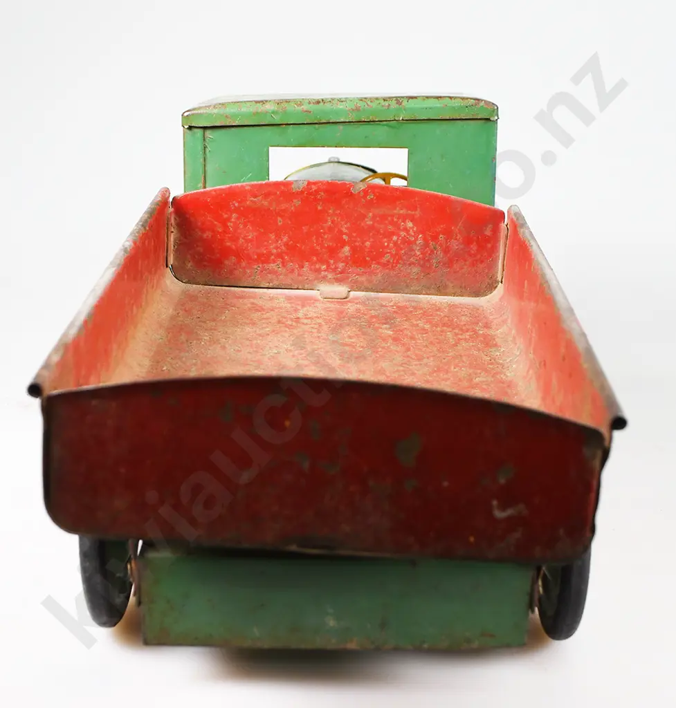 TRIANG PRESSED STEEL BEDFORD TIP LORRY Image 1++