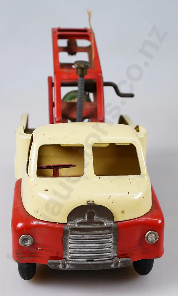 TRI-ANG MINIC CRASH TRUCK & POLICE CAR Image 1++