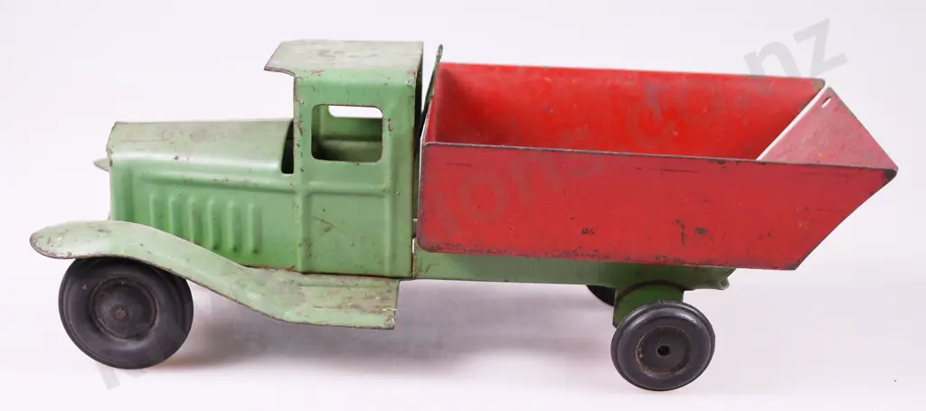 TRIANG TIPPING LORRIES Image 1++