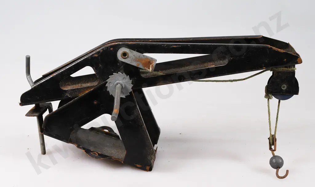 TRIANG CRASH TRUCK, FLAT DECK TRUCK Image 1++