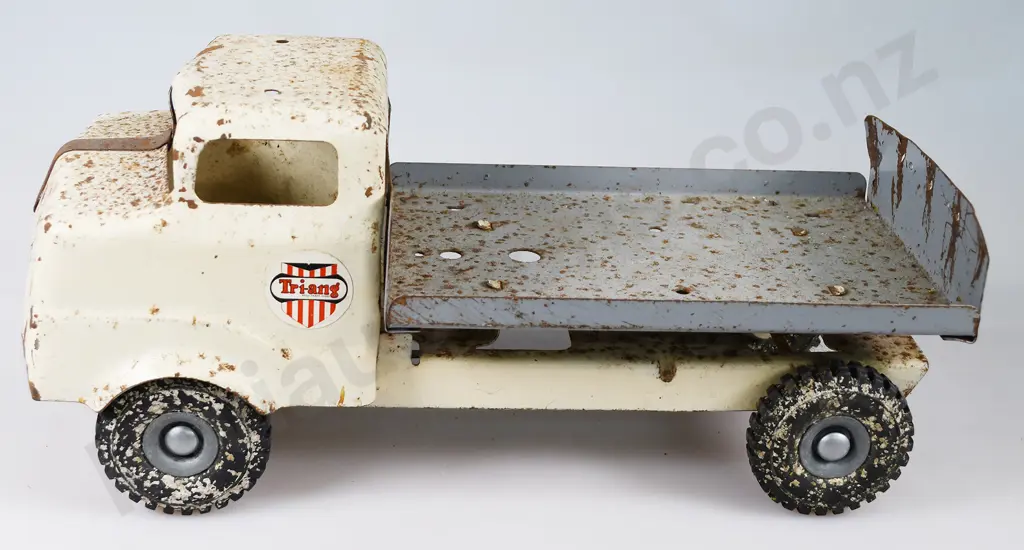 TRIANG CRASH TRUCK, FLAT DECK TRUCK Image 1++