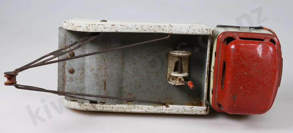GERMAN TIN TOY TRUCKS Image 1++