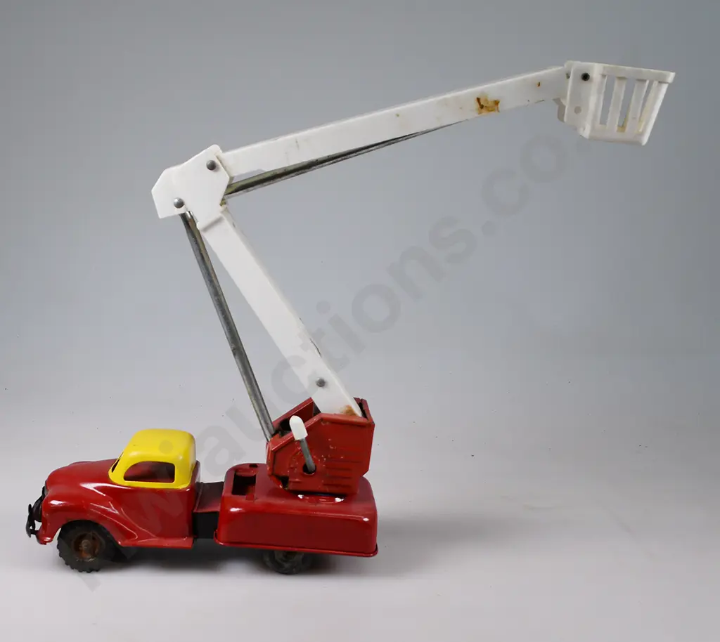 GERMAN TIN TOY TRUCKS Image 1++